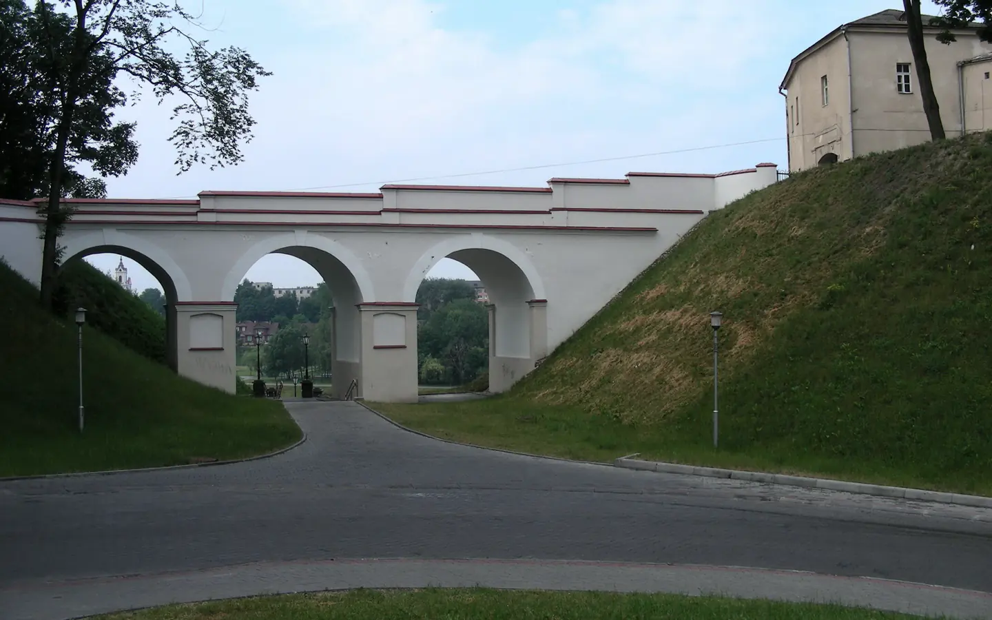 The arched stone bridge leading to the Old Castle at Grodno.