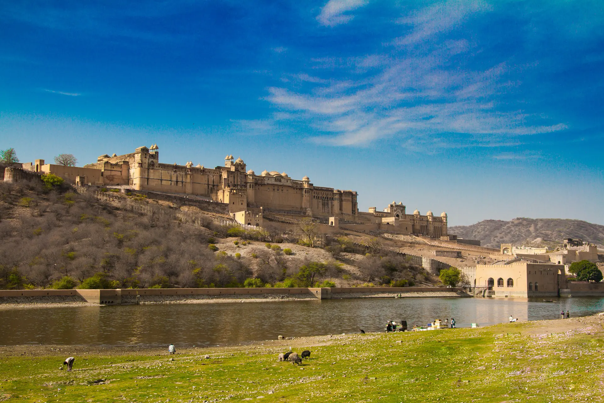 Amber Fort on its ridge above Maota lake outside Jaipur.